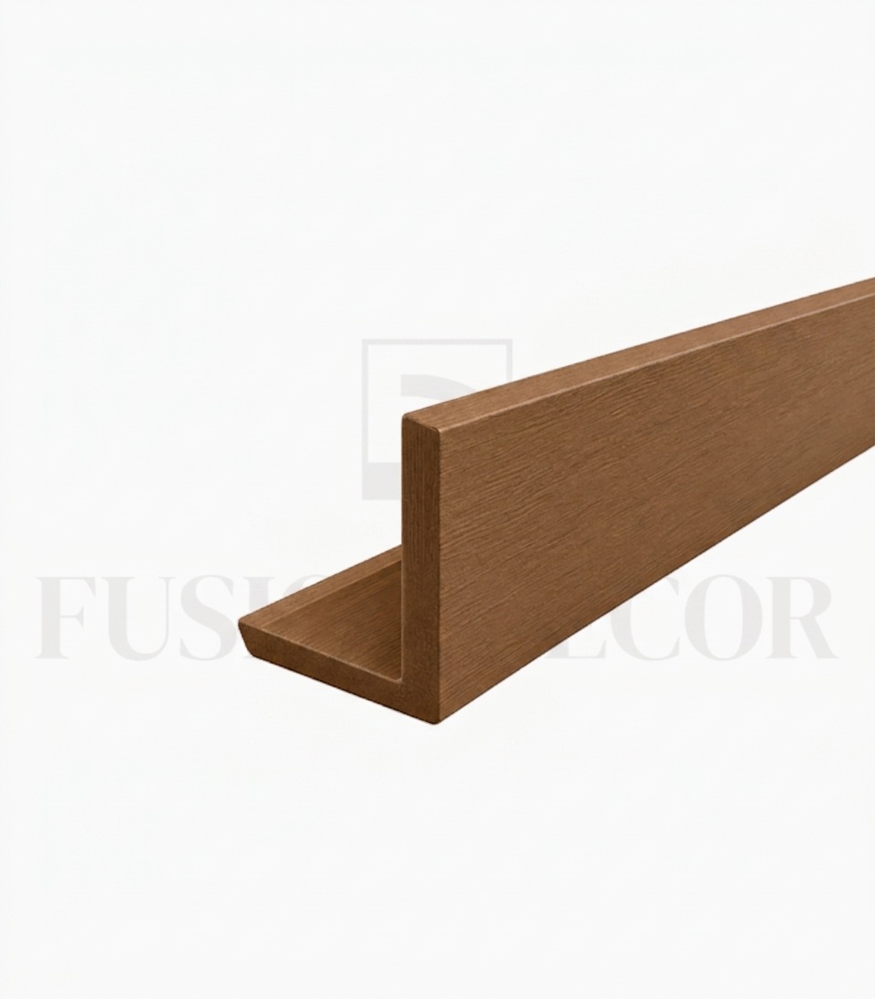 Coltar Co-Extrudat WPC pentru riflaj TEC 2900x50x50mm Coltar Co-Extrudat WPC pentru riflaj Tec 2900x50x50mm